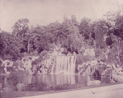 Paris: Große Kaskade im Bois de Boulogne von French Photographer