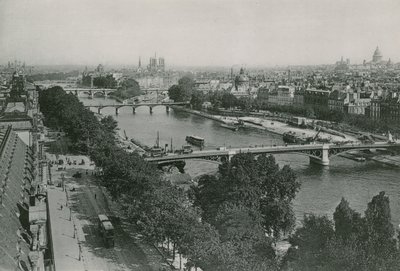 Perspective sur la Seine, vue prise du Pavillon de Flore von French Photographer