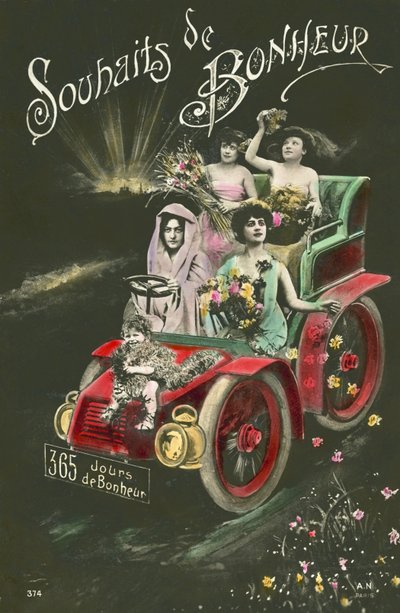 Frauen werfen Blumen aus einem Auto von French Photographer