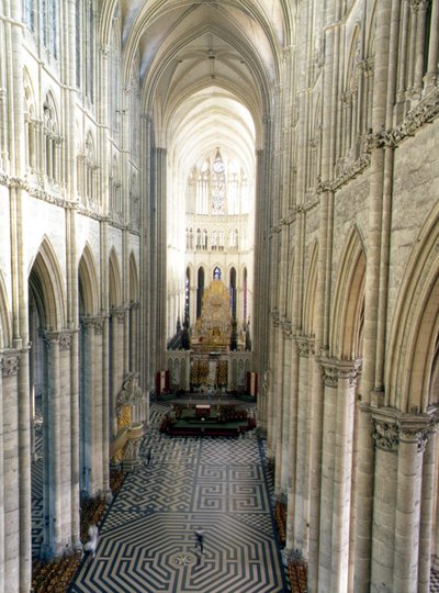 Innenansicht der Kathedrale von Amiens (Somme 80) von French School