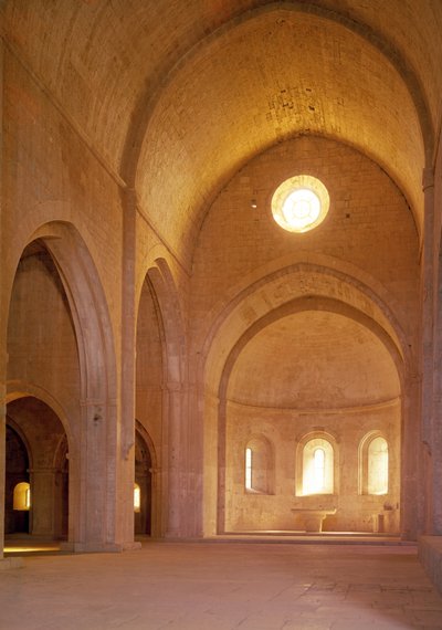 Das Kirchenschiff der Zisterzienserabtei, gegründet 1146 von French School