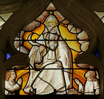 Fenster, das eine Szene aus dem Buch der Offenbarung darstellt: Gott mit Sichel von French School
