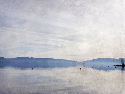 Ruhiger Wintersee von Gemma Bardot