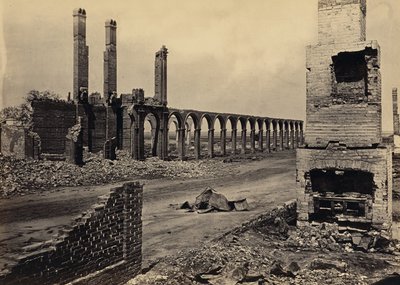 Ruinen des Eisenbahndepots, Charleston, South Carolina von George N. Barnard