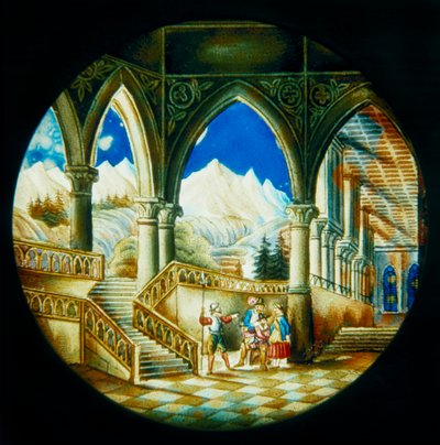 Handbemalter Teller für eine Laterna Magica, hergestellt in Deutschland, darstellend eine Innenansicht eines Palastes und eine Landschaft, erste Hälfte des 19. Jahrhunderts von German School