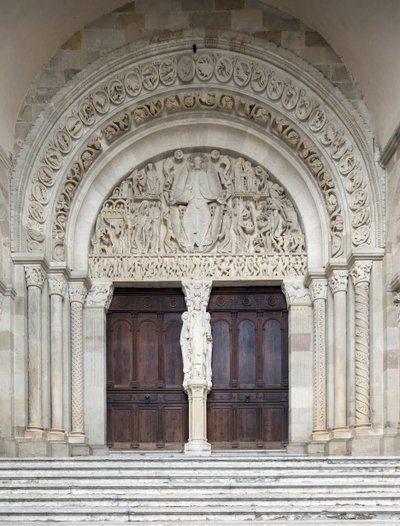 Das Jüngste Gericht, Zentralportal der Kathedrale Saint-Lazare, Autun, Frankreich von Gislebertus