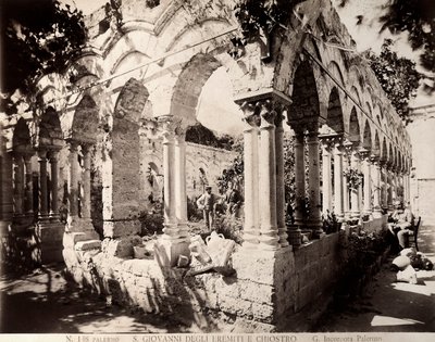 Kreuzgang der Kirche San Giovanni degli Eremiti in Palermo von Giuseppe Incorpora
