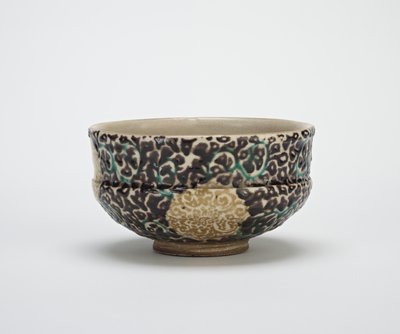 Teeschale mit Seidenbrokatmuster, Mitte des 19. Jahrhunderts von Gorosuke Shonsui