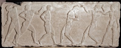 Marmorrelief eines Grabkouros, das sechs Athleten darstellt von Greek