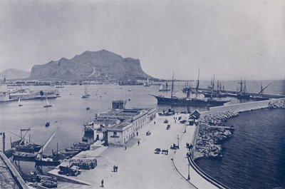 Italien: Palermo, Monte Pellegrino und Hafen von Italian Photographer