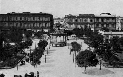 Taranto, Villa Garibaldi und Musikpavillon (s/w Foto) von Italian Photographer