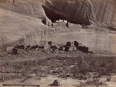 Ruinen der Klippenwohnungen, Canyon de Chelly, 1879-1881 von John K. Hillers