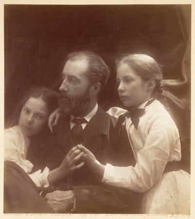 Charles Norman mit seinen Töchtern Adeline und Margaret von Julia Margaret Cameron