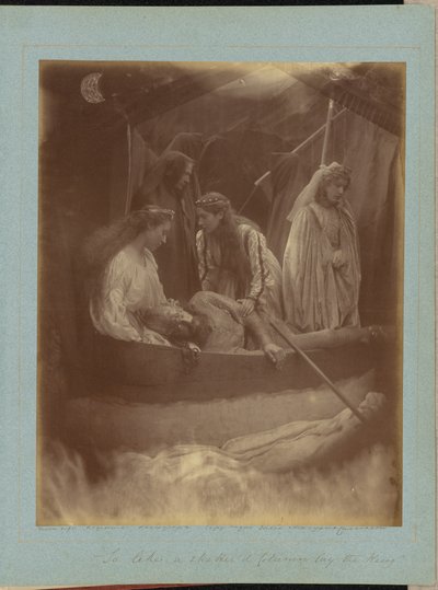 "Wie eine zerbrochene Säule lag der König" von Julia Margaret Cameron