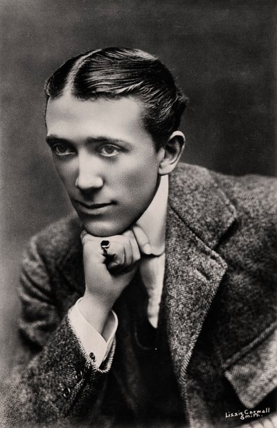 Gerald Du Maurier, englischer Schauspieler und Theaterleiter, frühes 20. Jahrhundert von Lizzie Caswall Smith