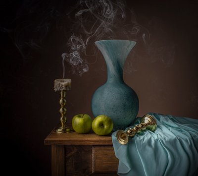 Rauchende Kerze Stillleben von Margareth Perfoncio