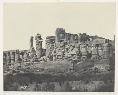 Palast von Karnak, Hypostylhalle, aufgenommen von der nordöstlichen Ecke; Theben, Tafel 34 aus dem Album „Égypte, Nubie, Palestine et Syrie“ (1852) von Maxime Du Camp