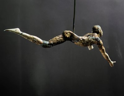 Akrobat (auch genannt Der Stierspringer), Elfenbeinfigur von Minoan