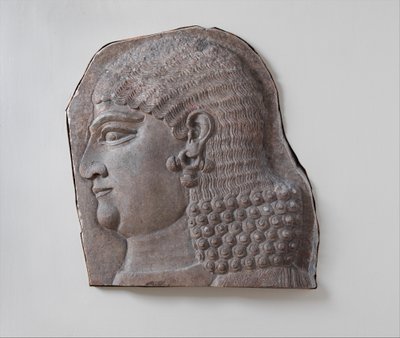 Kopf eines bartlosen königlichen Dieners, möglicherweise ein Eunuch, ca. 721-05 v. Chr. von Neo Assyrian Neo Assyrian