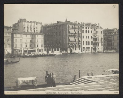 Außenansicht des Hotel Bretagne, Venedig von Neue Photographische Gesellschaft