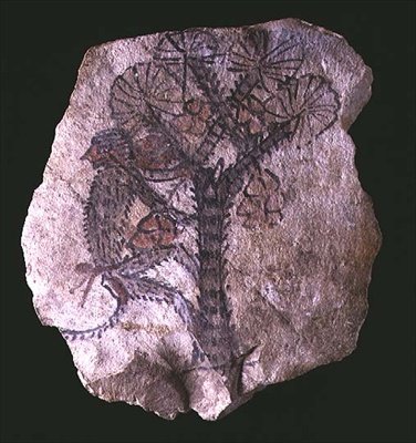 Ostrakon, das einen Affen zeigt, der auf einen Baum klettert von New Kingdom Egyptian