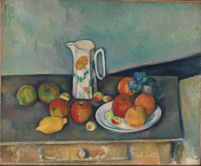 Stillleben, Milchtopf und Früchte auf einem Tisch von Paul Cézanne
