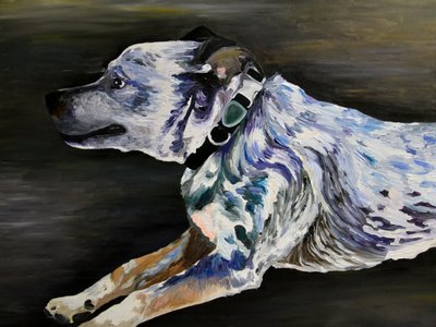 Laufender blauer Hund von Pauline Wegman | Key and Sea Creative