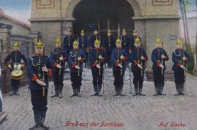 Deutsche Soldaten beim Wachdienst von Photographer German