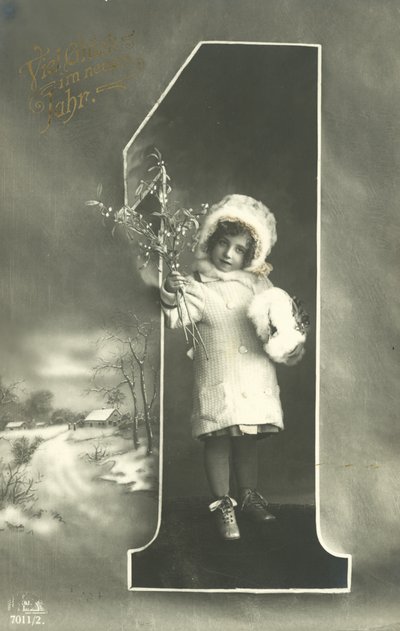 Neujahrskarte mit kleinem Mädchen in einer Pelzkapuze von Photographer German