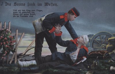 Die Sonne ging im Westen unter: Ein deutscher Soldat tröstet seinen sterbenden Kameraden auf dem Schlachtfeld von Photographer German