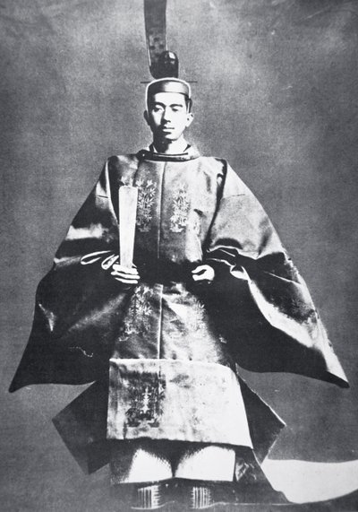 Hirohito, Kaiser von Japan bei seiner Thronbesteigung von Photographer Japanese