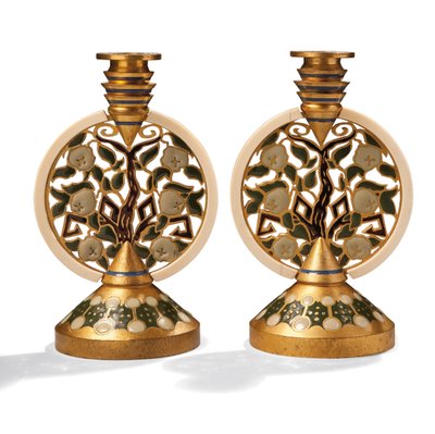 Ein Paar vergoldete Bronze-Emaille- und Elfenbein-Kerzenhalter, ca. 1907 von Princess Maria Tenisheva