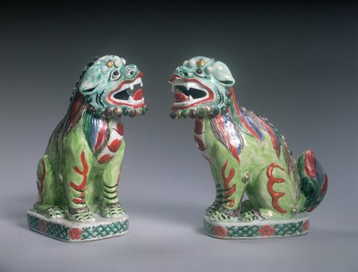 Paar Famille Verte Löwen, Kangxi-Periode (1662-1722) von Qing Dynasty Chinese School