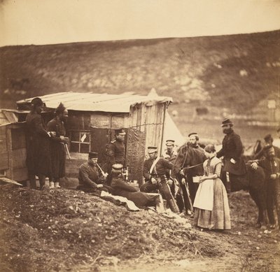 Lager der 4. Dragonergarde, gesellige Runde, Franzosen und Engländer von Roger Fenton