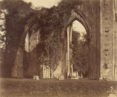 Glastonbury Abbey, Bögen des nördlichen Seitenschiffs von Roger Fenton