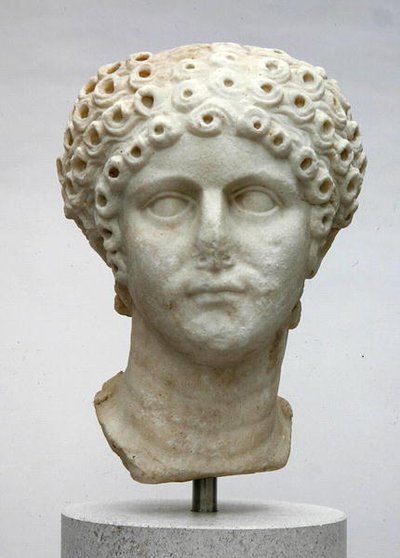 Kopf einer Frau, möglicherweise Agrippina Minor, ca. 50 n. Chr. von Roman