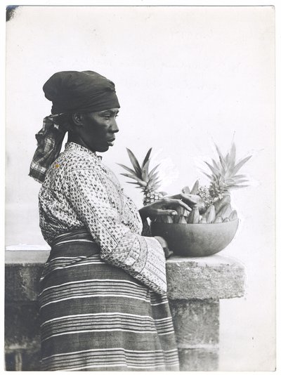 Mrs. Harding, die täglich 30 Meilen läuft, ca. 1920 von S. W. and Co. Partridge