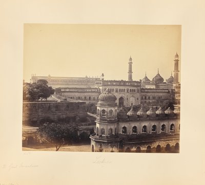 Lucknow; Große Emambara und Moschee von Samuel Bourne