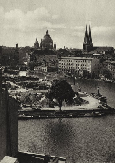 Berlin: Blick über die Spree zum Mühlendamm von Sasha Stone