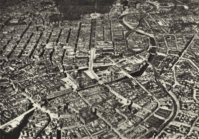Berlin: Fliegeraufnahme des alten Kerns von Sasha Stone