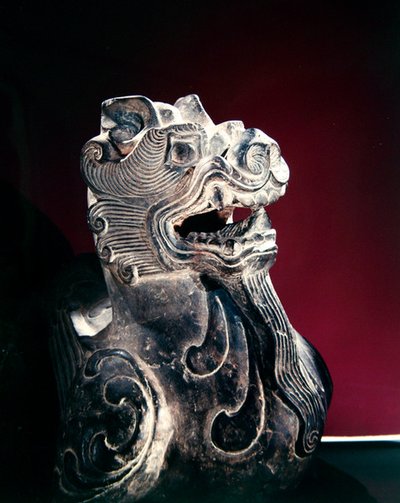 Detail einer Chimäre, Sechs Dynastien (220-589) von School Chinese