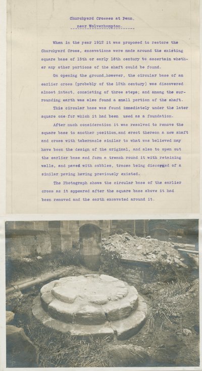 Penn Kirche - Überreste des alten Kreuzes: Fotografie, undatiert [1912] von School English