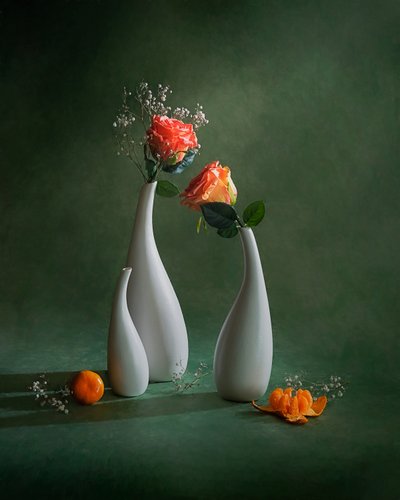 Orangene Rosen-Stillleben von Siyu_Wei APA