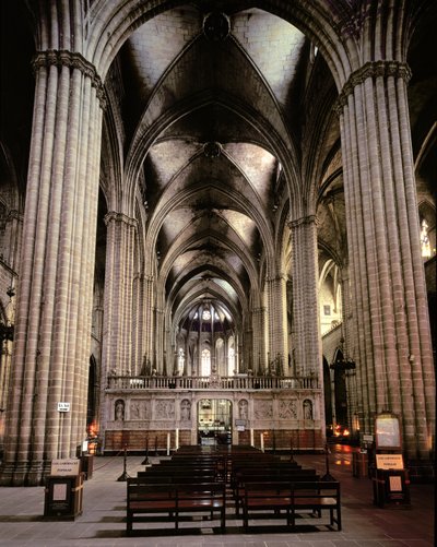 Innenansicht des Kirchenschiffs, begonnen 1298 von Spanish School