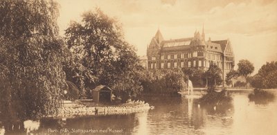 Malmo: Teil des Slottsparks mit Museum von Swedish Photographer