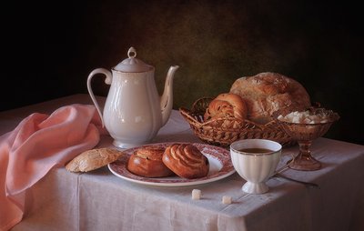 Teestunde und Gebäck von Tatyana Skorokhod