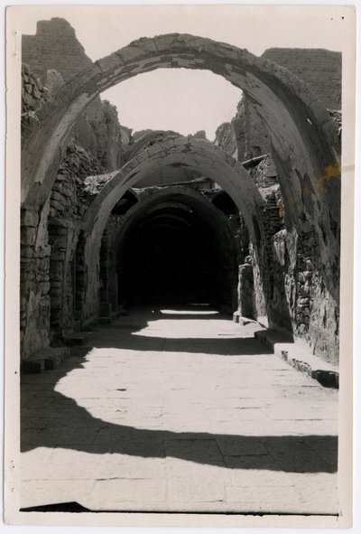 Galerie 94 nach Süden, Kloster St. Simeon, Assuan, Ägypten, Fotografie von Ugo Monneret de Villard von Ugo Monneret de Villard