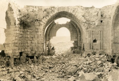Innenraum der byzantinischen Basilika, Amman, Jordanien, Fotografie von Ugo Monneret de Villard, circa 1920 von Ugo Monneret de Villard