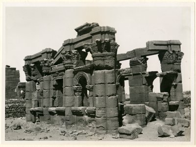 Römischer Kiosk, Naqa, Sudan, Fotografie von Ugo Monneret de Villard von Ugo Monneret de Villard