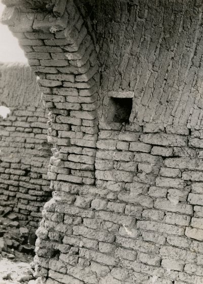 Ruinen einer Kirche in der Wüste, Detail des Pendentifs für die Kuppel, Adindan, Ägypten, Fotografie von Ugo Monneret de Villard von Ugo Monneret de Villard